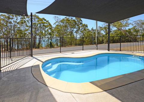 Holiday In Style - Hervey Bay - Dentist Find 0