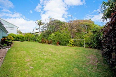 Home Away From Home With Sweeping Ocean Views - Unit 12, 60 Peregian Esplanade - Dentist Find 2
