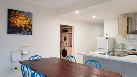 Homely Getaways - Eighth Street Mildura - Dentist Search 2