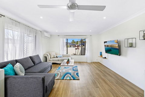 Homely Getaways In Broadbeach Waters - Dentist Search 2