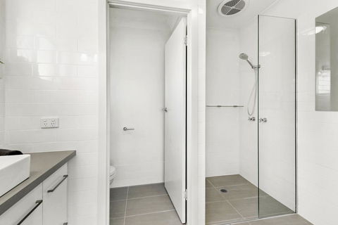 Homely Getaways In Broadbeach Waters - Dentist Search 3