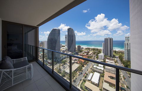 HomePlus Premier Apartments At 2663 Gold Coast Hwy, Broadbeach - Dentist Search 0