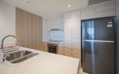 HomePlus Premier Apartments At 2663 Gold Coast Hwy, Broadbeach - Dentist Search 3