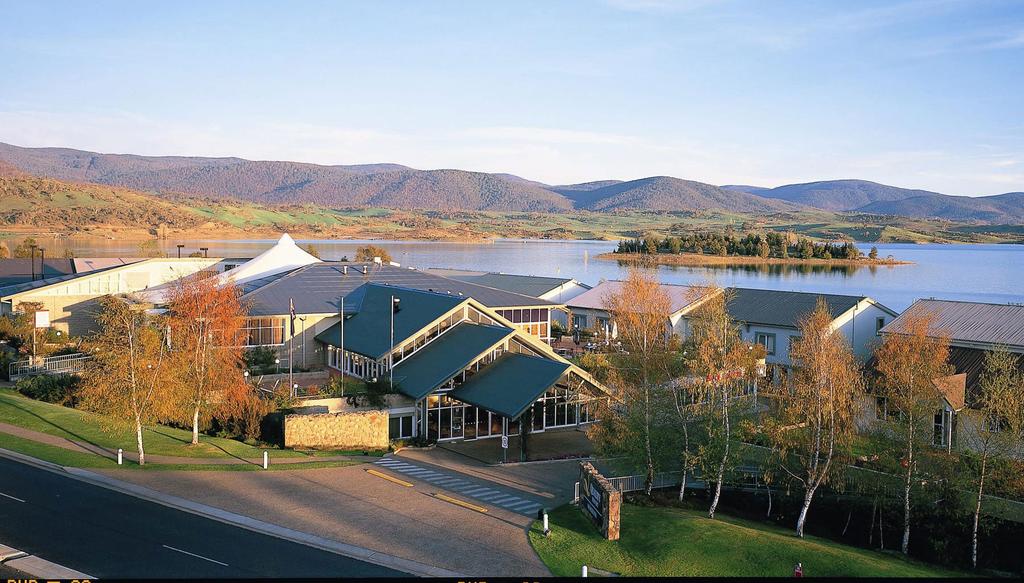 Horizons 414 - Lake Jindabyne Waterfront