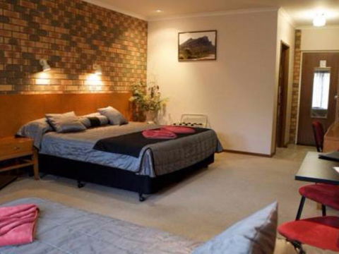 Horsham Mid City Court Motel - Dentist Find 2