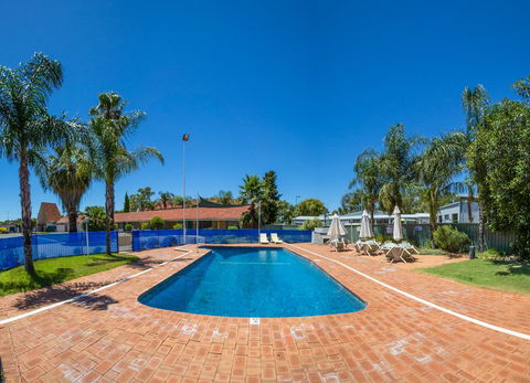 Hospitality Kalgoorlie, SureStay By Best Western - Dentist Search 0