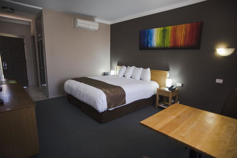 Hospitality Kalgoorlie, SureStay By Best Western - Dentist Search 1