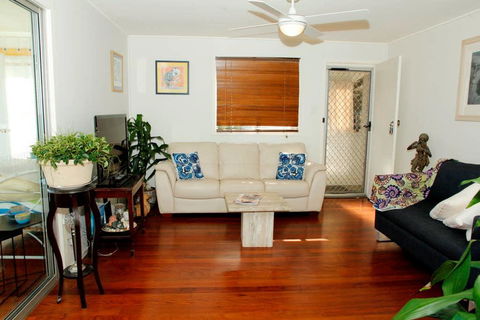 Island Getaway Bay View - Dentist Search 3