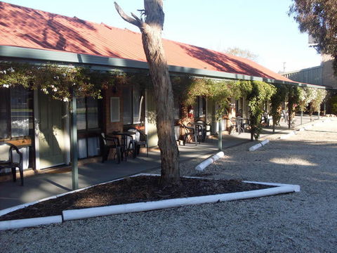 Jolly Swagman Motor Inn Holbrook - Dentist Find 3