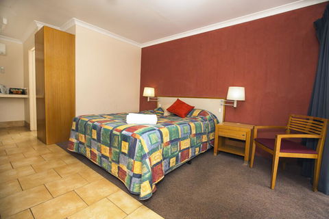 Kalgoorlie Overland Motel - Dentist Search 1
