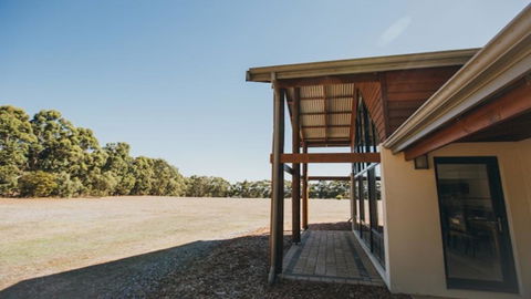 Kangaroo Retreat - Dentist Search 1