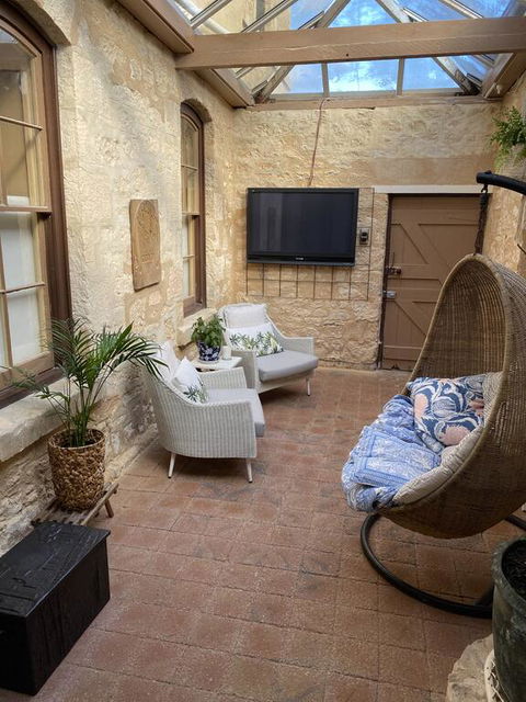 Karatta Beach Cottage - Dentists Australia 3