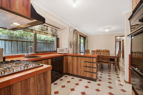 Kennington Cottage - Dentist Search 0