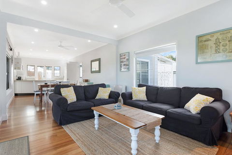 Kesla Beach House - Dentist Find 3