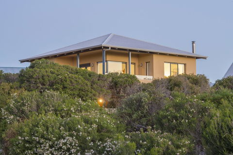 Kilifi Beach House - Dentist Search 0