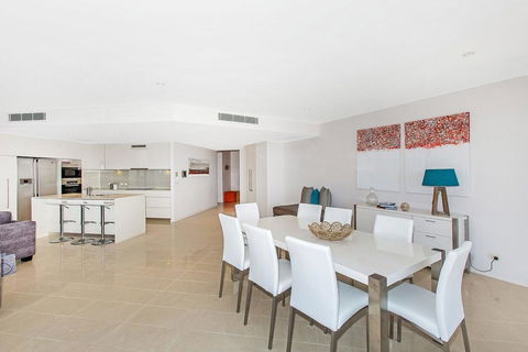 KINGSCLIFF OCEAN FRONT TERRACE 4 - Dentist Find 3