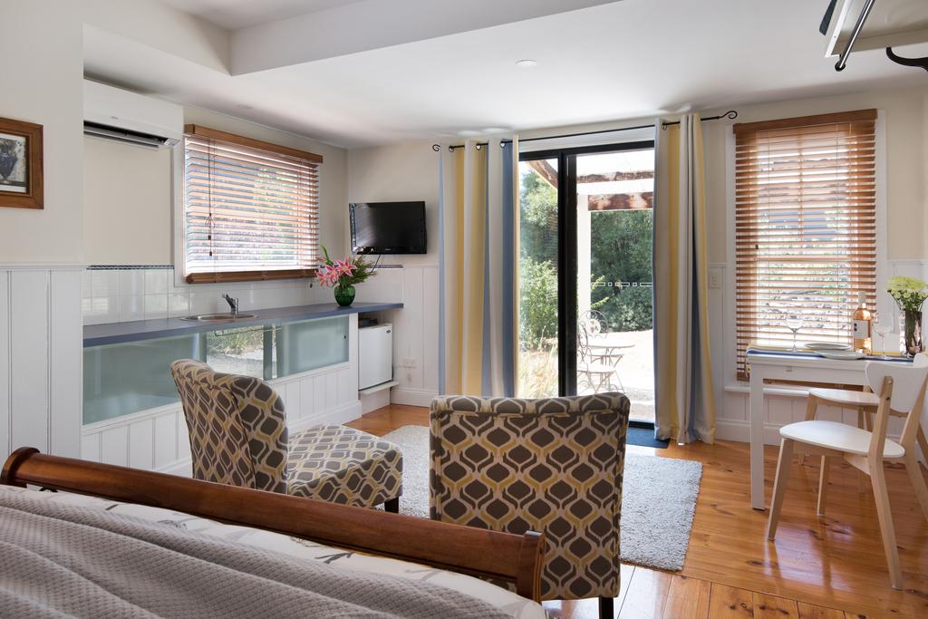 Koovelly Garden Studio