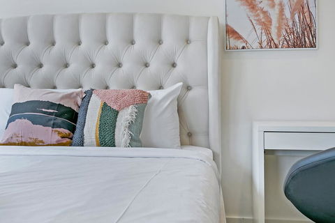 KOZYGURU ZETLAND COSY 3 BEDROOM APT EAST VILLAGE NZE906-1413 - Dentist Find 1