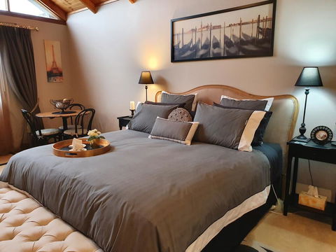 La Maison Riviere - THE RIVER HOUSE Bed & Breakfast - Dentist Find 1
