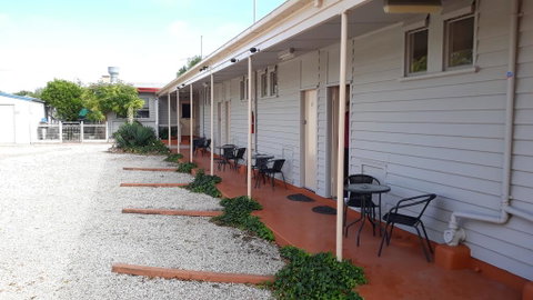 Lake Bolac Motel - Dentist Find 1