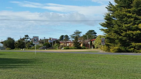 Lake Bolac Motel - Dentist Find 0