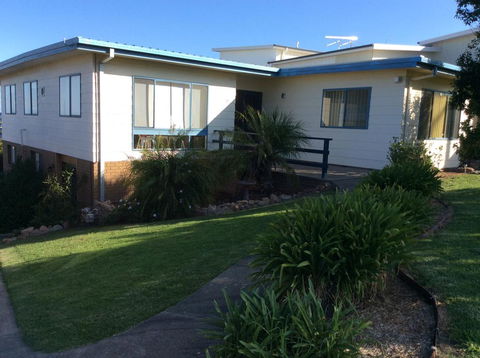 Lakes Entrance Views - Dentist Find 0
