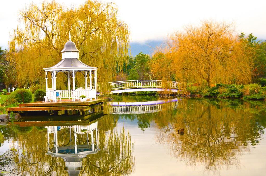 Lakeside Cottage Luxury BB