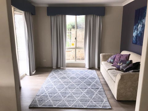 Large Family Home - Dentist Find 2