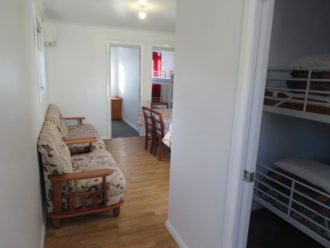 Latrobe Mersey River Cabin And Caravan Park - Dentists Australia 1