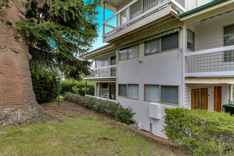 Leighton Bay Walk - Dentist Find 2