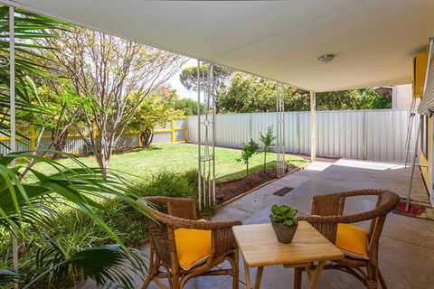 Lemon Cottage - Dentist Search 0