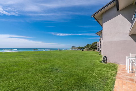 Lennox Head Beachfront Apartments - Dentist Search 3