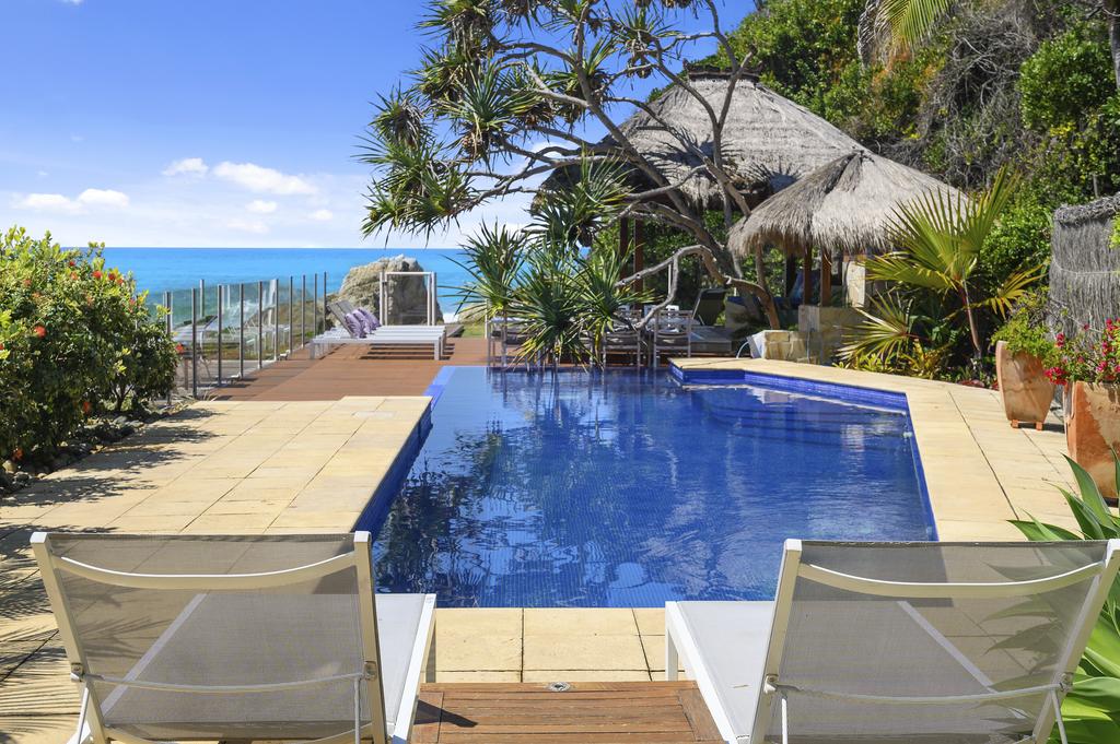 Liapari Beach House