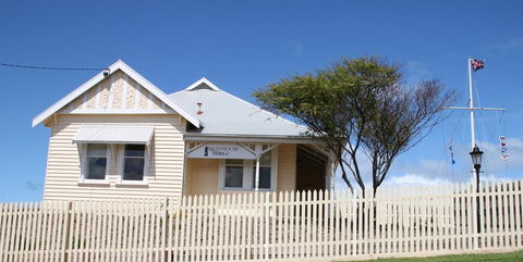 Lighthouse Lodge - Dentist Find 0