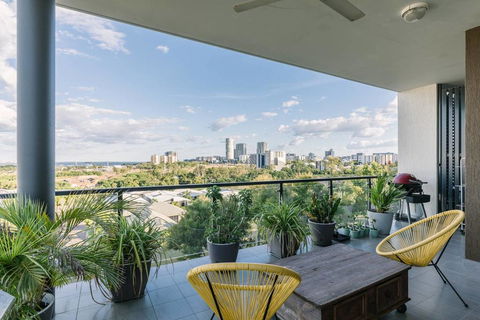 Luxury & Location - Sea Views With Modern Class ! - Dentist Find 2