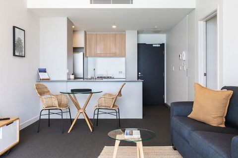 Luxury Beachfront Apartment In Newcastle - Dentists Australia 2