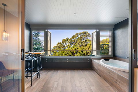 Luxury Spa Retreat With Ocean And Hinterland Views - Dentist Find 2