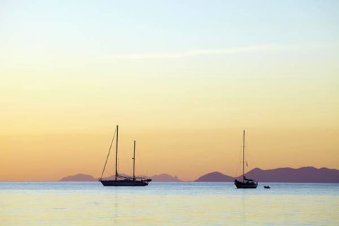 Maggies Beachfront Apt. 11 - Dentist Find 3