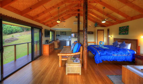 Maleny Tropical Retreat - Dentists Australia 2