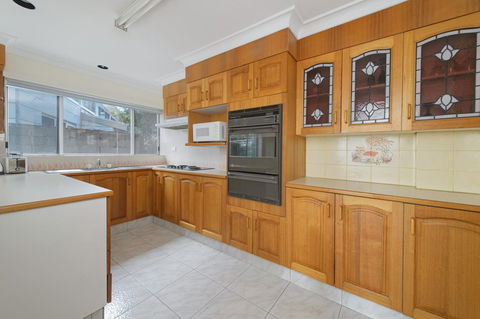 Malibu Holiday House, 6 Dulconghi Street - Dentists Australia 1