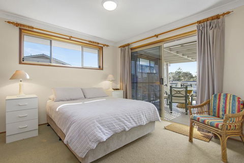 Malibu Magic Bawley Point - Dentist Find 3