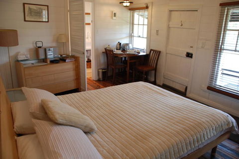 Mancuso Country Cottage Retreat - Dentist Search 3