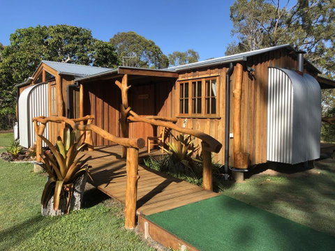Mango Lodge At River Heads - Dentist Find 0