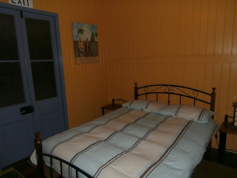 Mango Tourist Hostel - Dentist Find 2