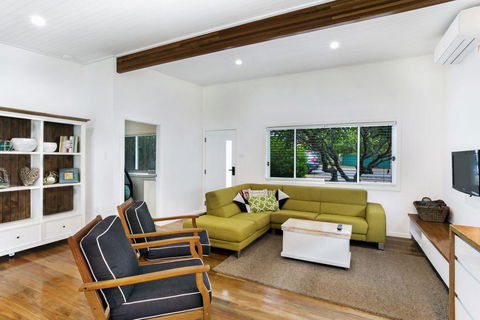 Market Street, 13, The Beach House - Dentist Search 2