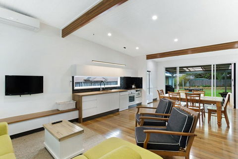 Market Street, 13, The Beach House - Dentist Search 0