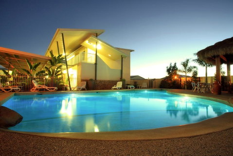 Mayfair Motel - Dentists Australia 0