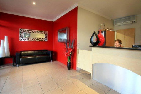 Mayfair Motel - Dentists Australia 2