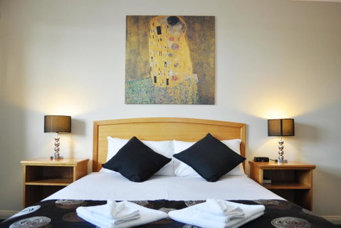 Meadowbrook Hotel Brisbane - Dentist Search 0