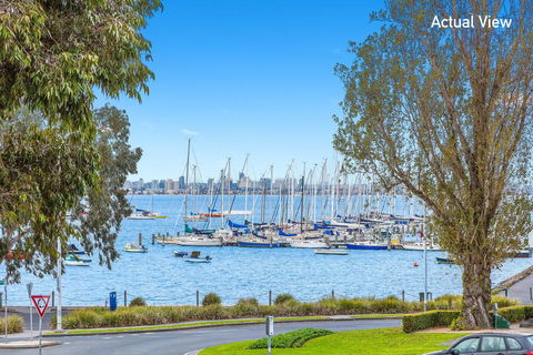 Melbourne Holiday Apartments Williamstown - Dentist Find 1